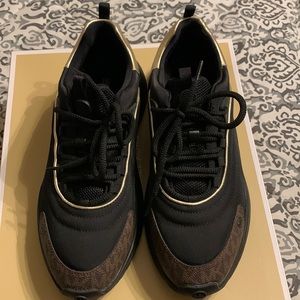 Michael Kors Sneakers